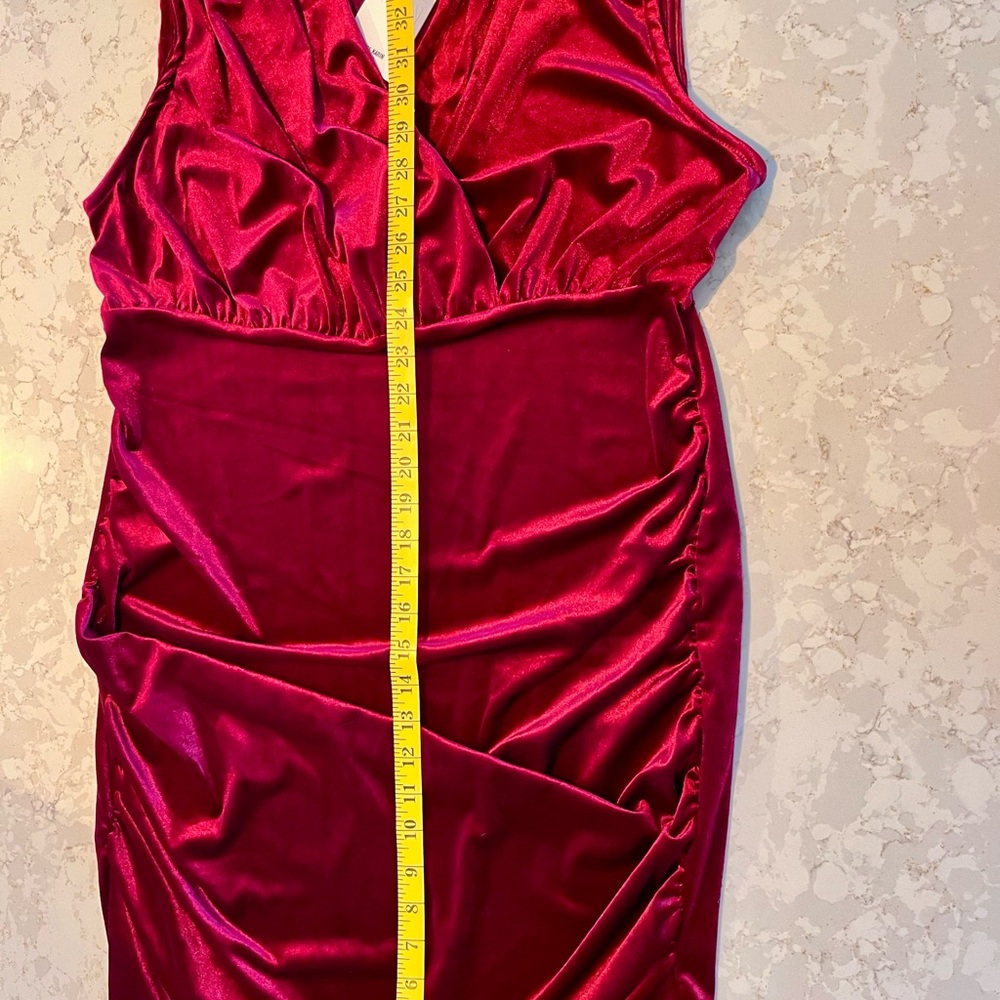 Elegant Burgundy Velvet Dress - Picture 5 of 5